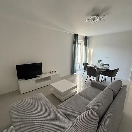 Gergert In Apartament *