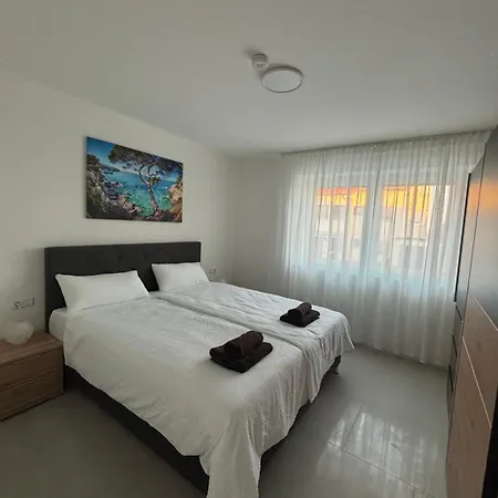 Gergert In Apartamento *