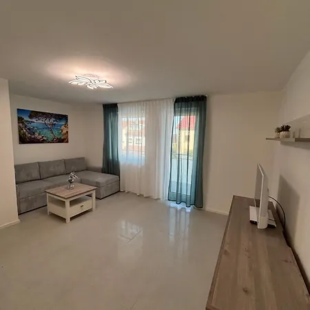 Gergert In Apartament