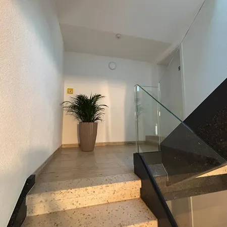 Gergert In Apartament *
