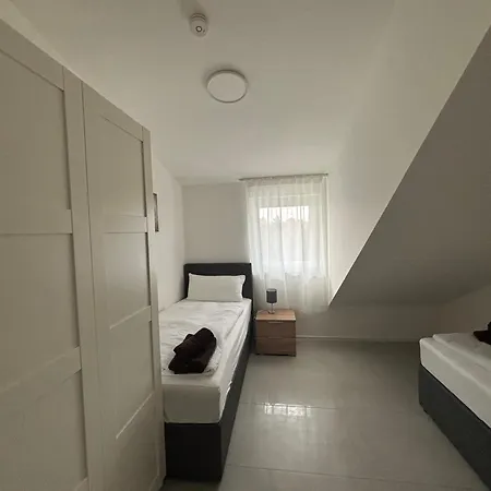 Gergert In Apartament *