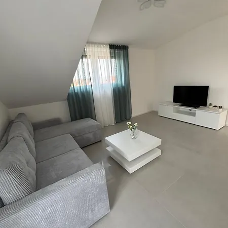 Apartment Gergert In *